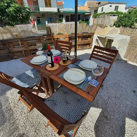 Domitrovic * Pirovac