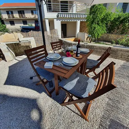 Domitrovic * Pirovac