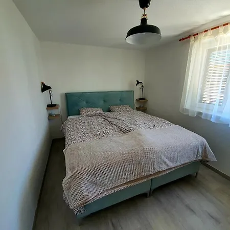 Domitrovic Apartamento Pirovac