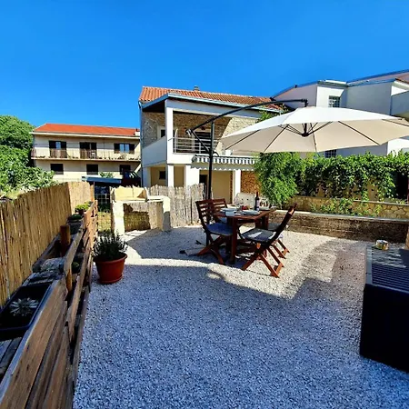 Domitrovic Apartamento *