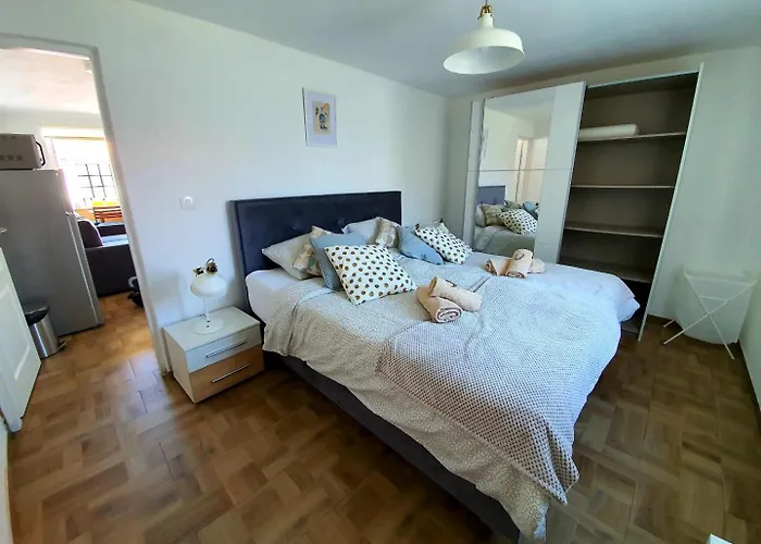 Domitrovic ピロヴァッツ