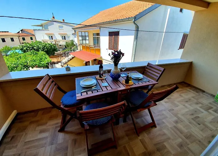 Domitrovic * ピロヴァッツ