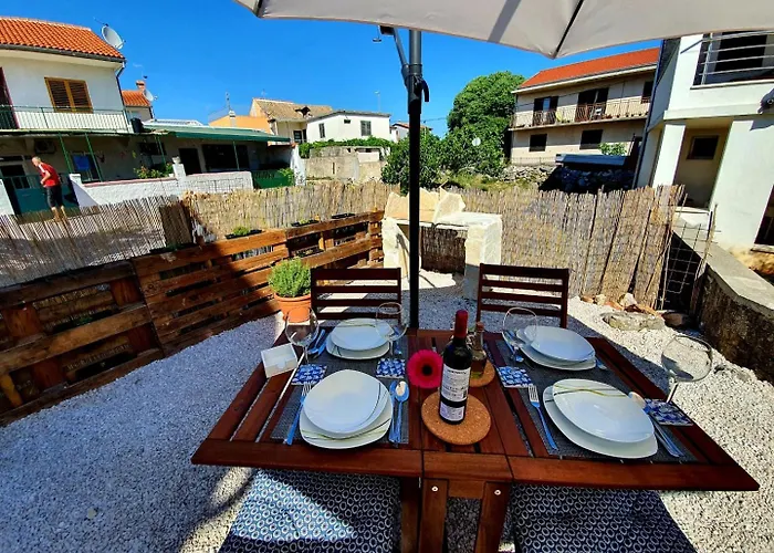 Domitrovic ピロヴァッツ