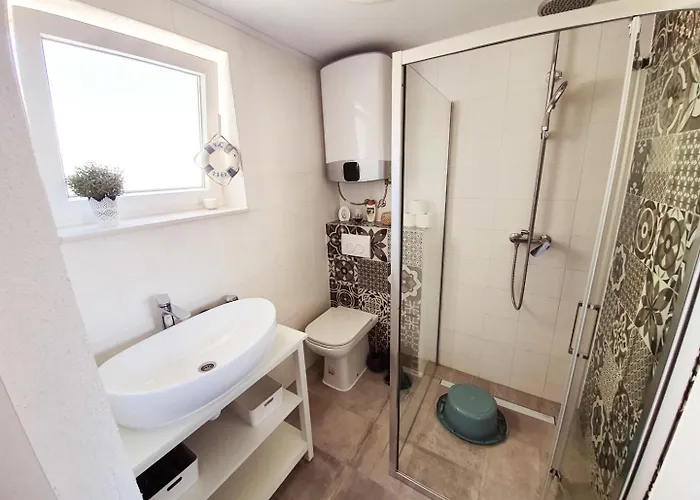 Domitrovic * ピロヴァッツ