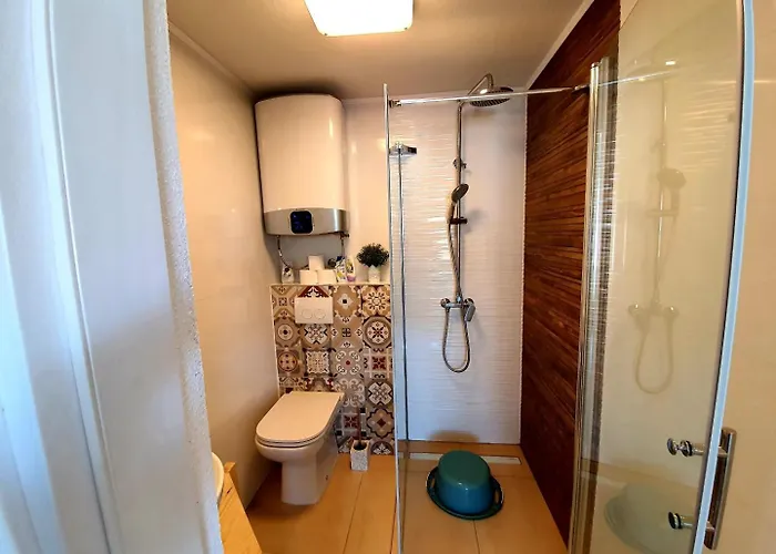 アパート Domitrovic *